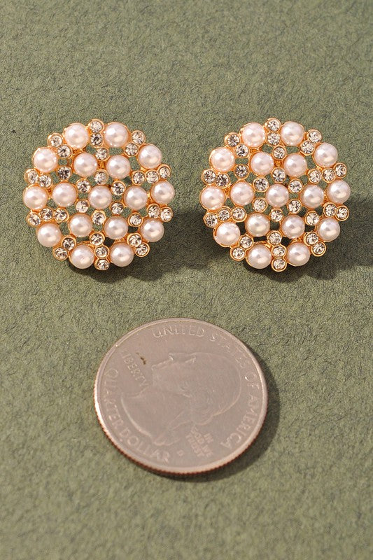 PEARL PLATE STUD EARRINGS
