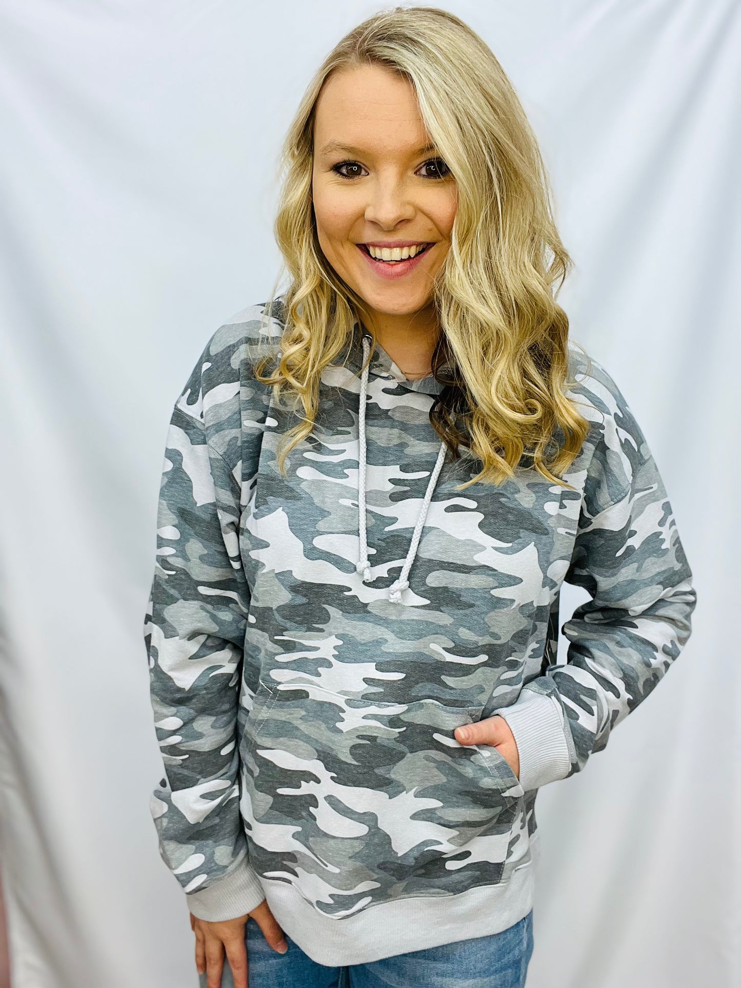 CAMO HOODIE