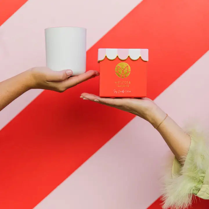 MISTLETOE AND FRASER FIR CANDLE