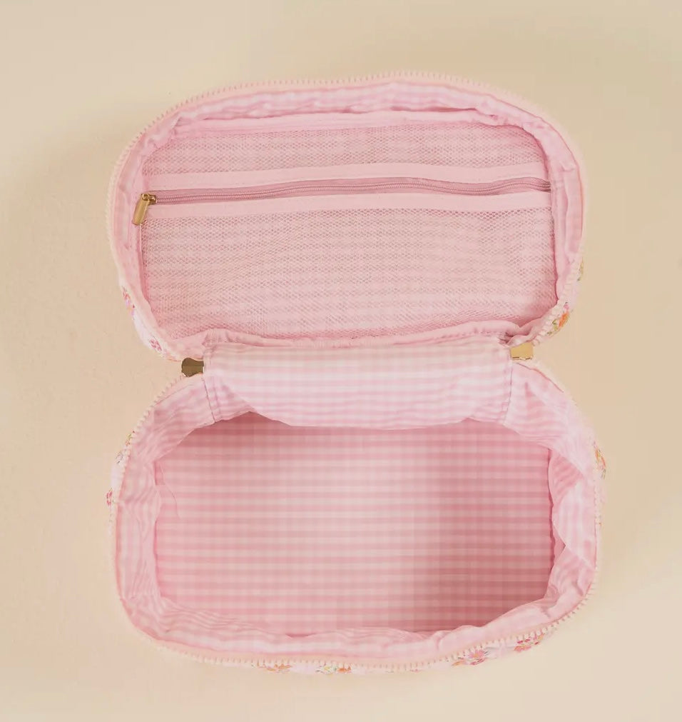 GLAM AND GO QUILTED COSMETIC BAG