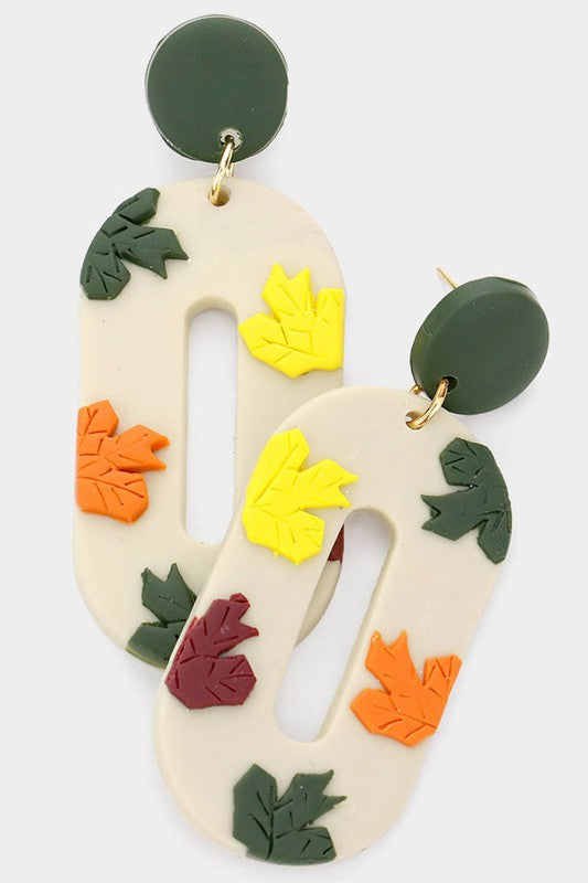 MULTI LEAF ACCENTED OVAL CLAY EARRING