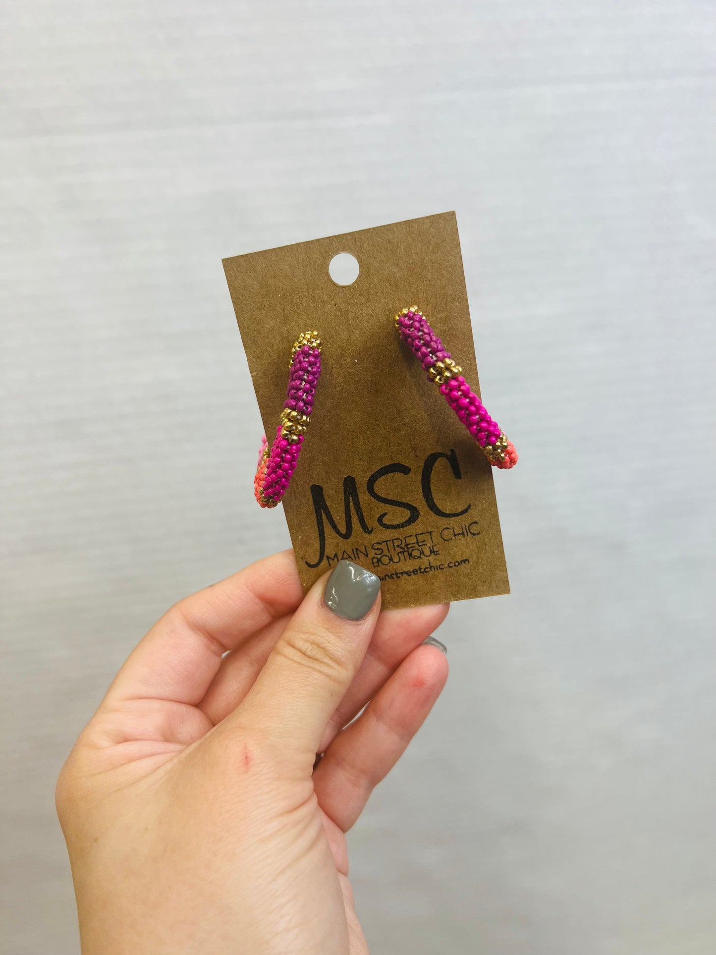 PINK AND PURPLE SEED BEAD HOOP EARRING