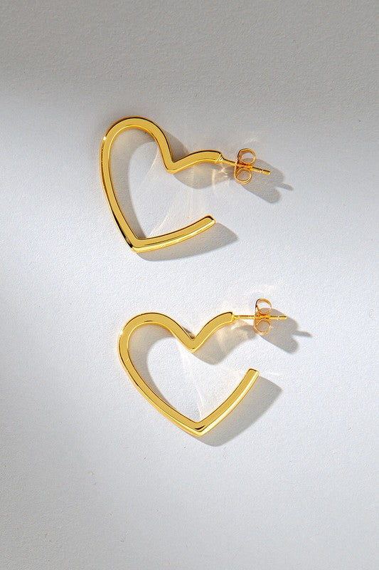 DIPPED GOLD OPEN HEART STUD EARRINGS