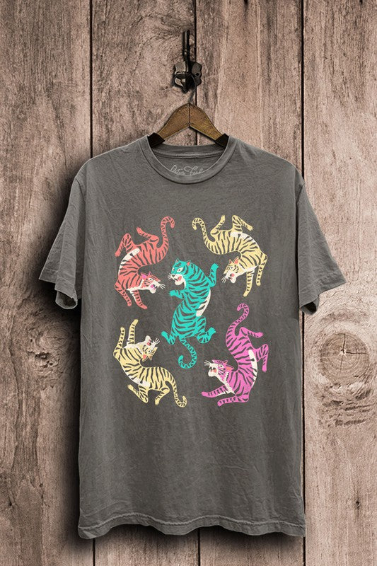 TIGERS GRAPHIC TEE