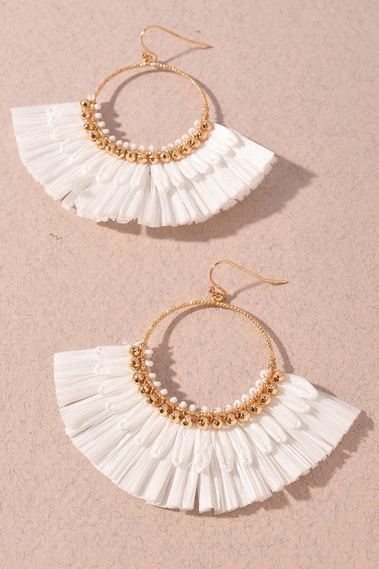 RAFFIA FAN ROUND DANGLE EARRING
