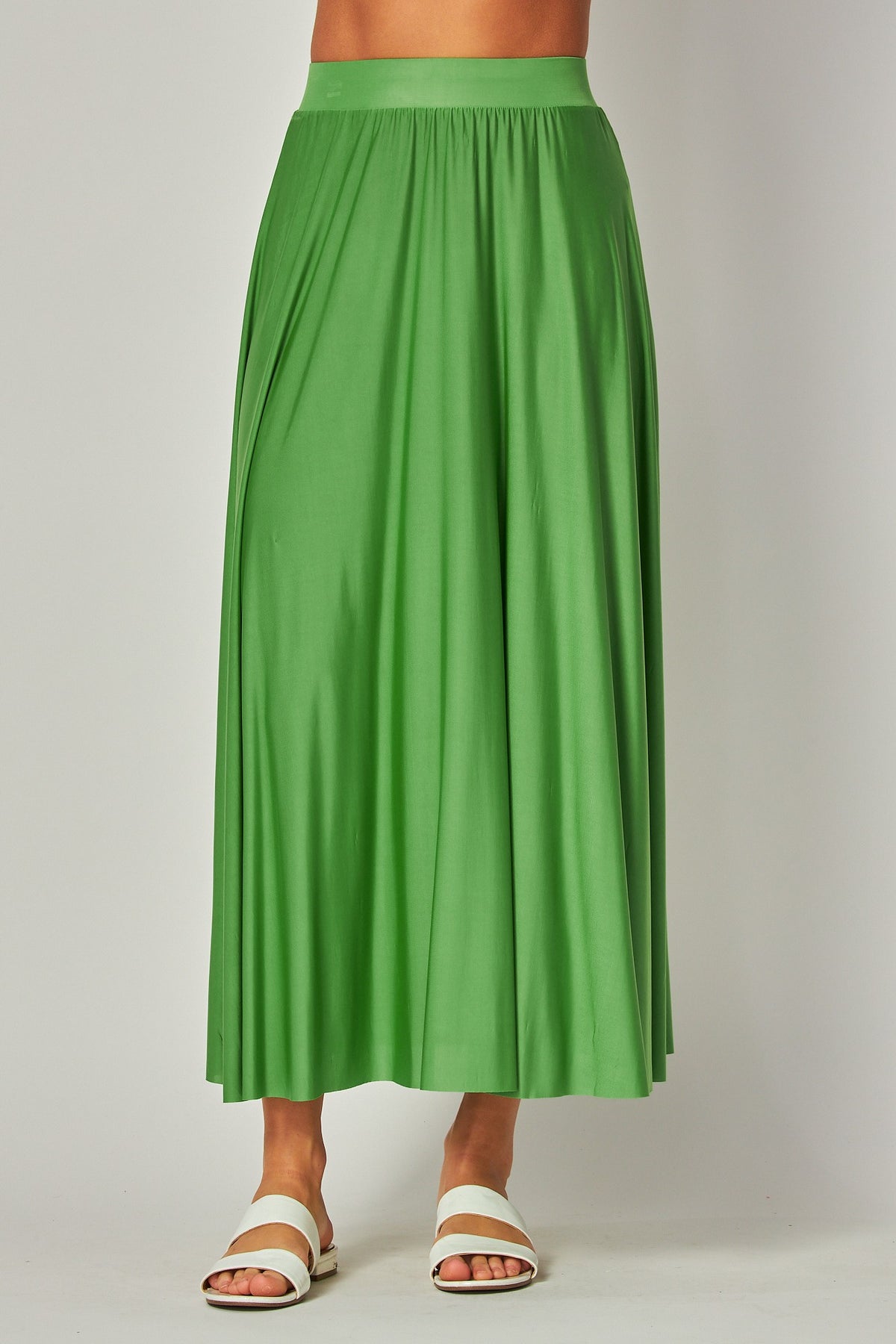 PASS ON BY SKIRT
