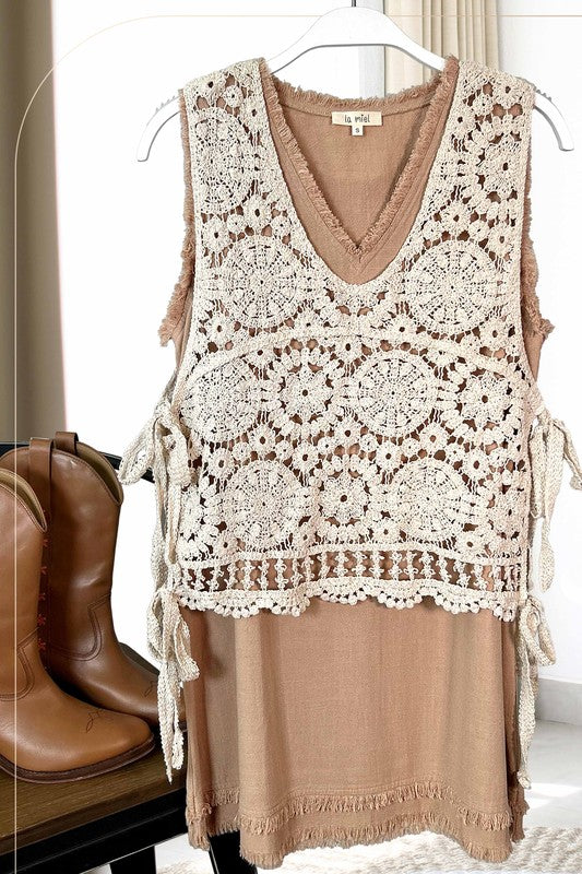 ALL LACED-UP VEST