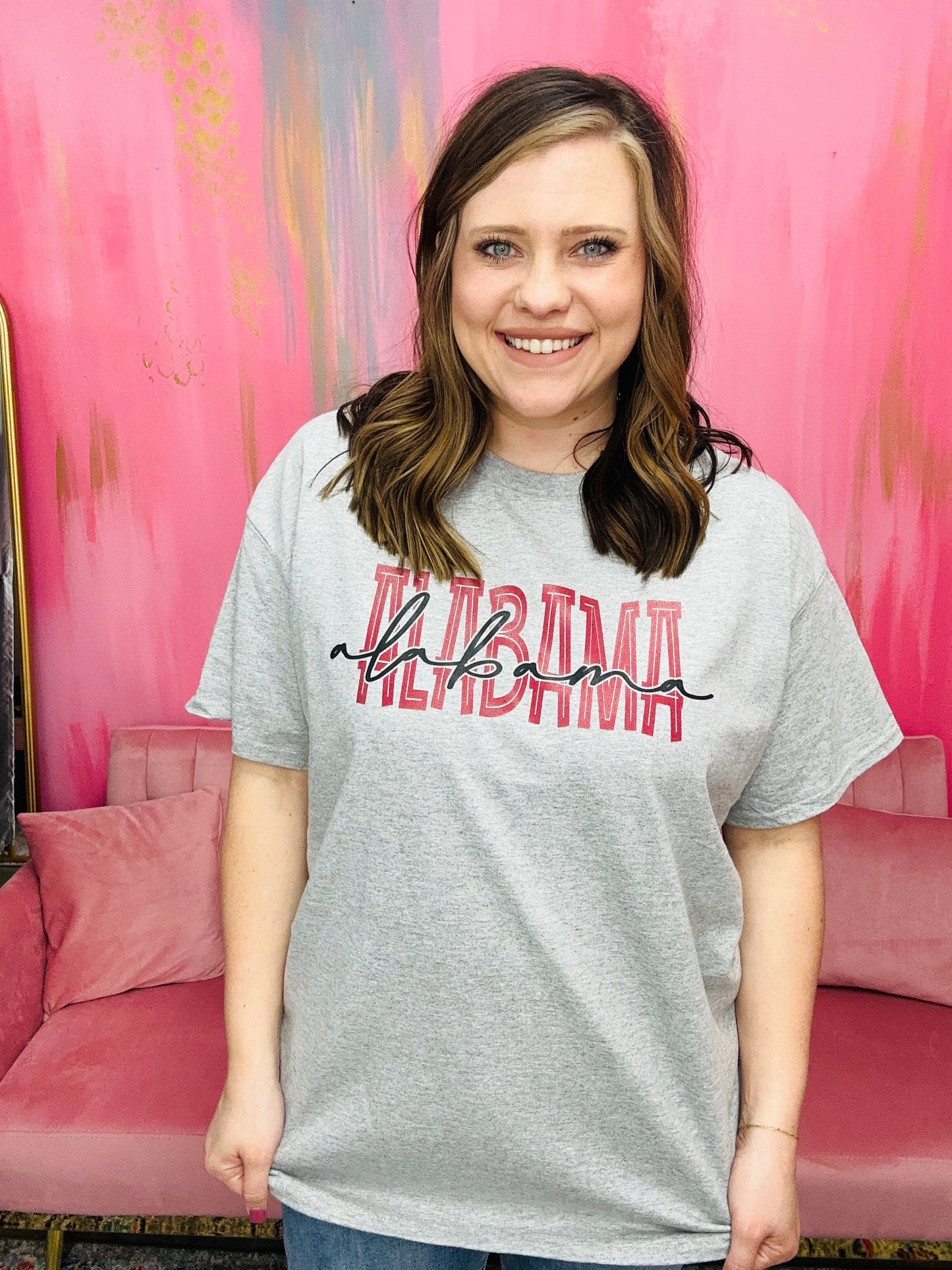 ALABAMA CURSIVE GRAPHIC TEE