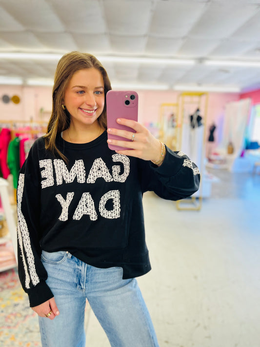 GAMEDAY LACE SWEATSHIRT