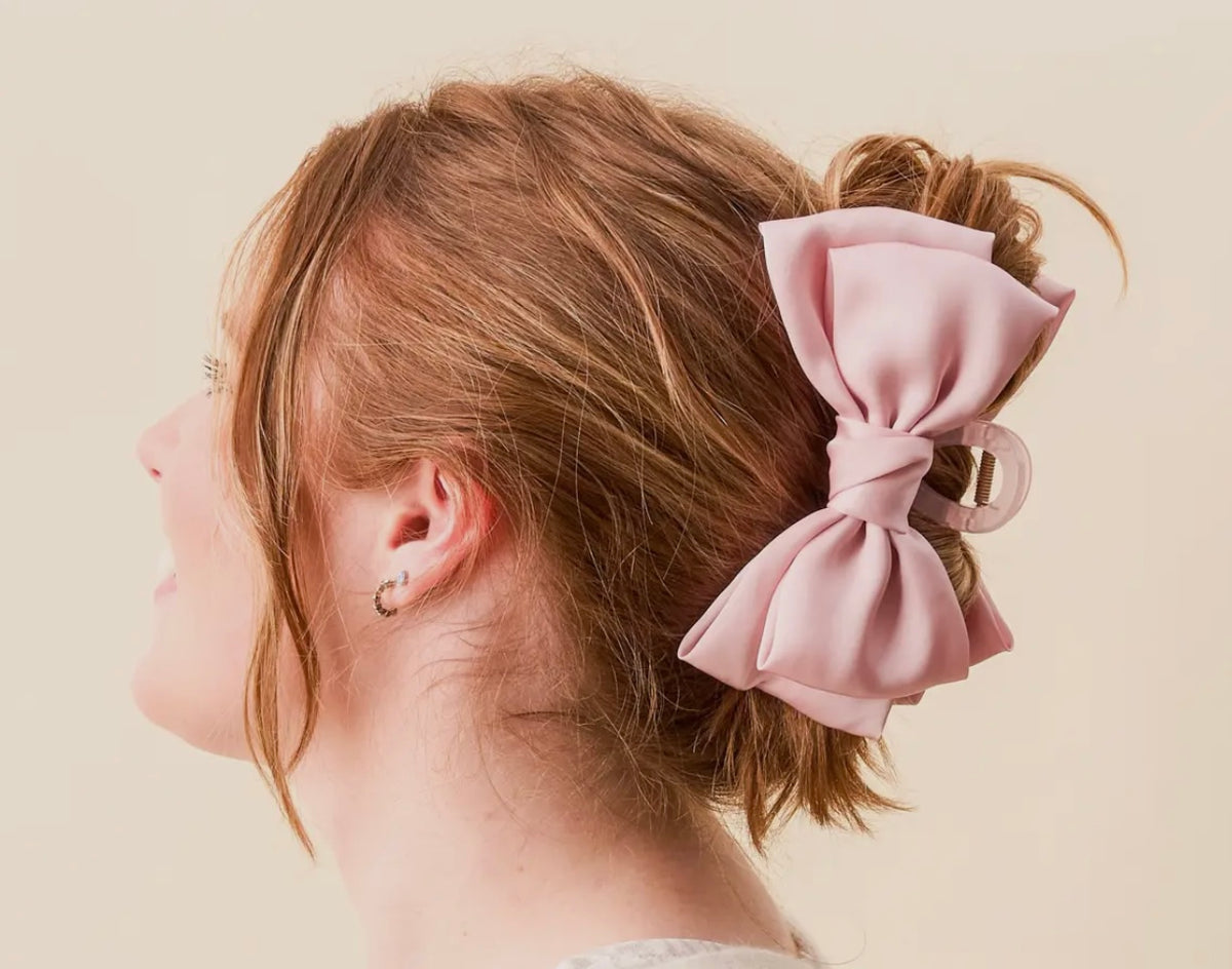 DARLING EFFECT SATIN BOW CLIP