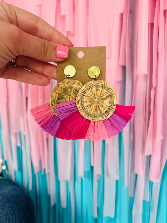 STRAW DISC RAFFIA FRINGE EARRINGS