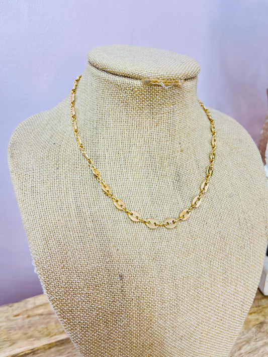 SINGLE GOLD CHAIN NECKLACE