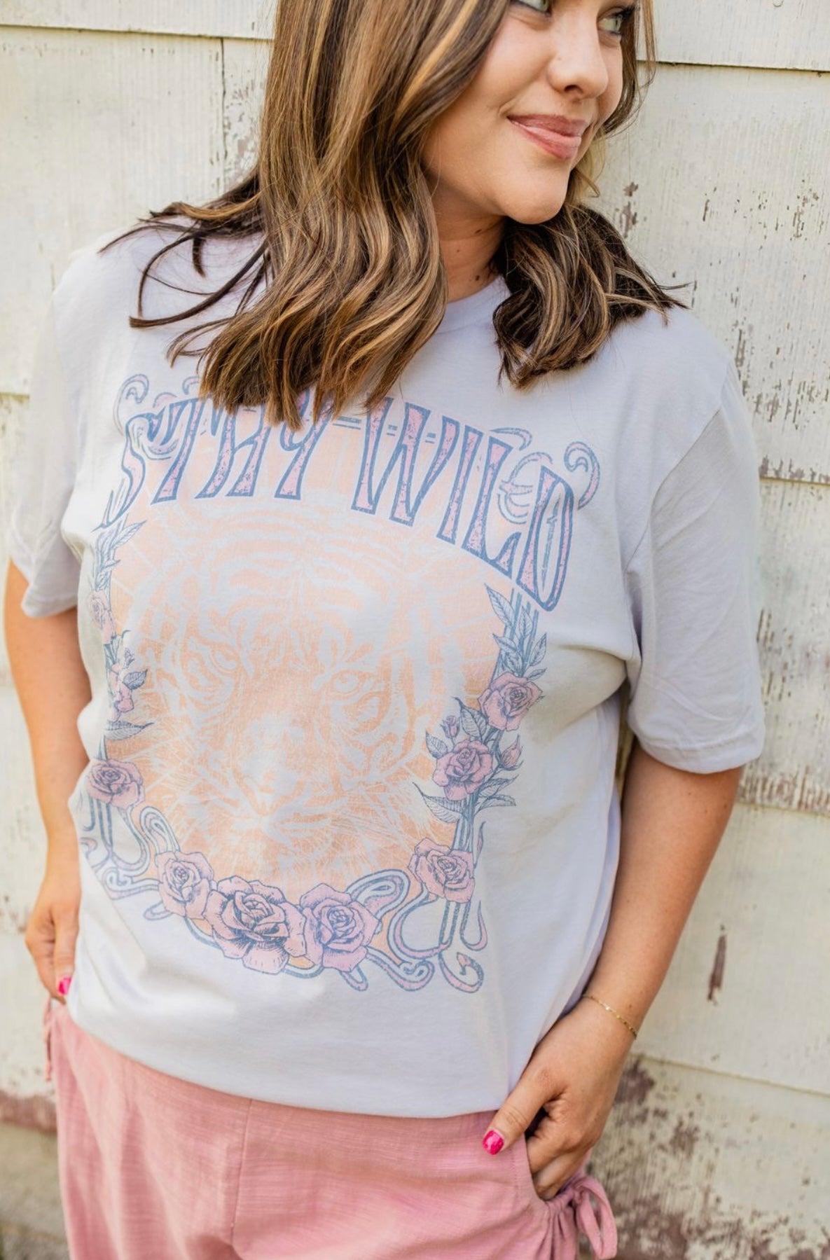 STAY WILD OVERSIZED TEE