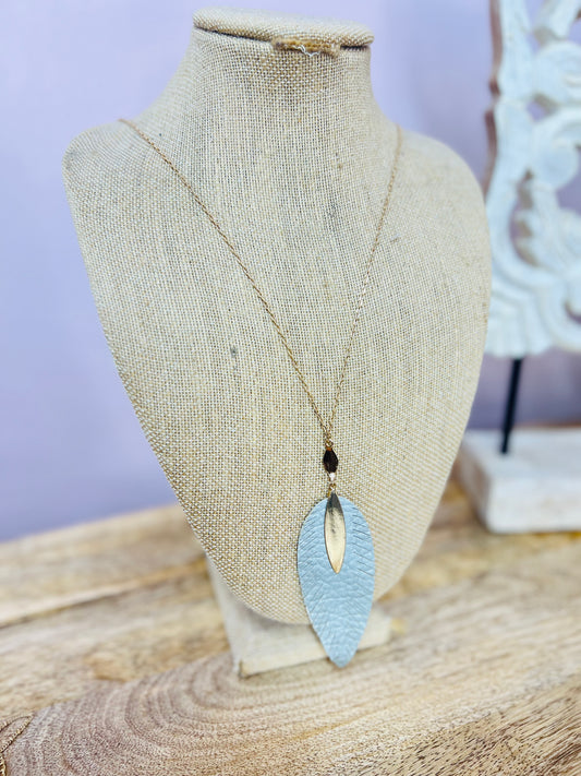 LEATHER FEATHER LONG NECKLACE