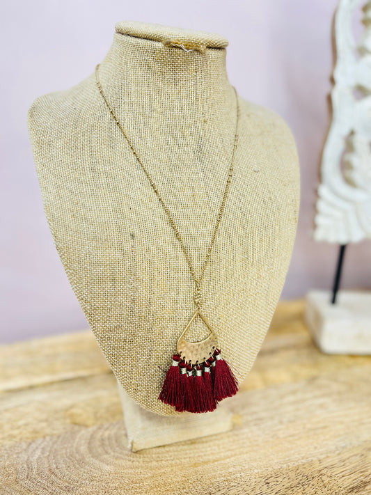 MULTIPLE TASSEL LONG NECKLACE