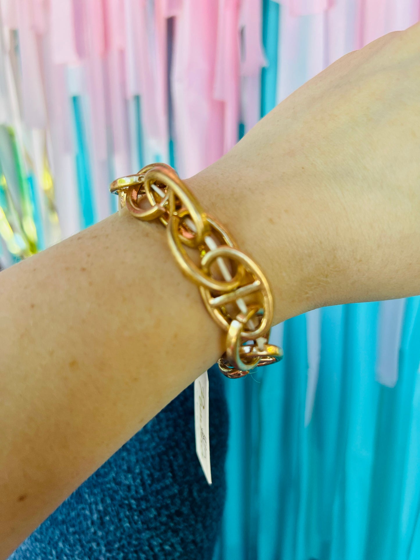 GOLD CHAIN LINK DETAIL BRACELET