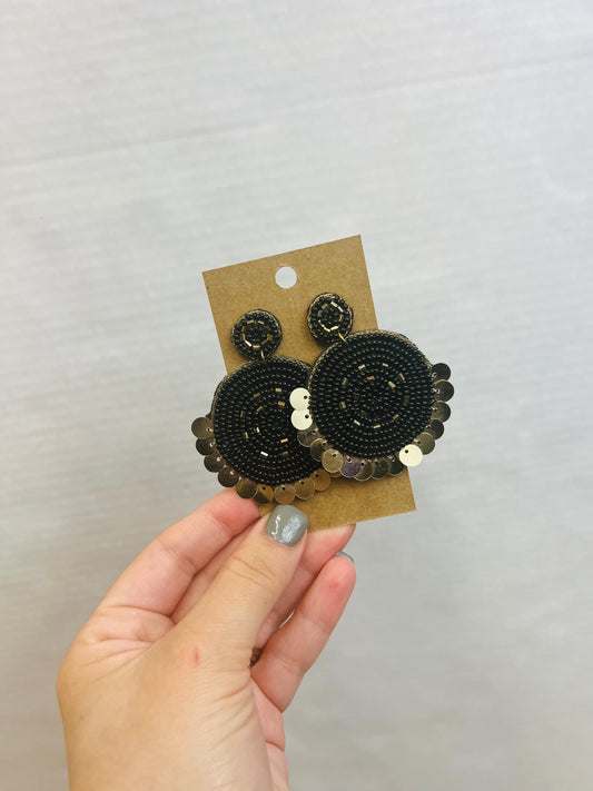 BLACK AND GOLD BEADED CIRLCE EARRING