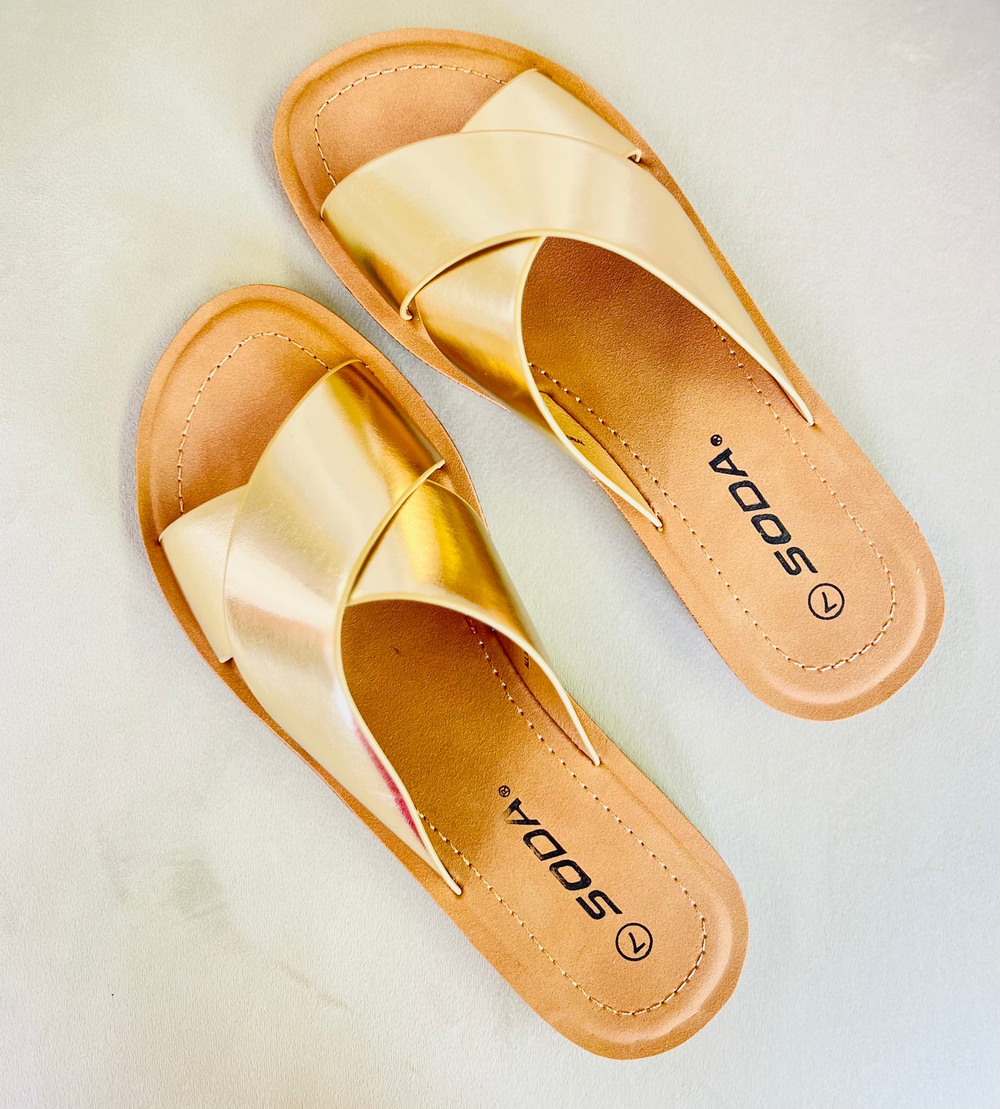 FLEXIBLE SOLE SLIDE SANDAL